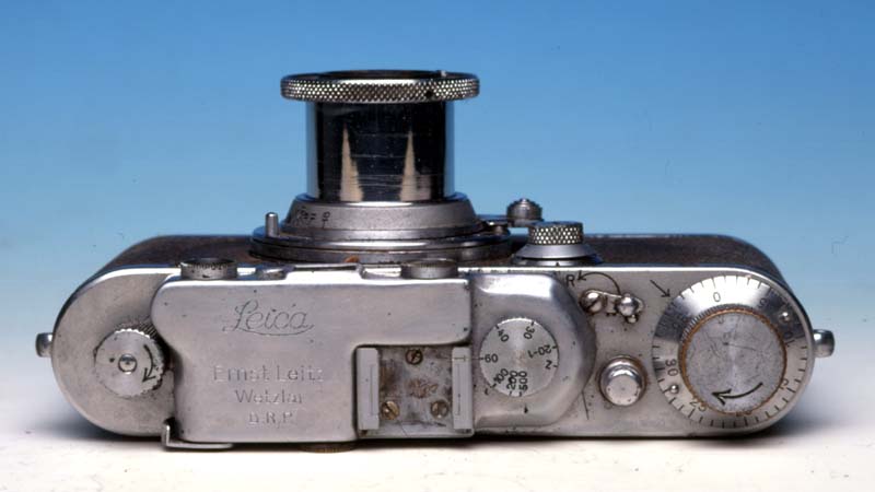Faux Leica  (dessus)