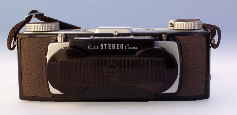 Kodak Stereo : l'appareil de face bouchon d'objectif.